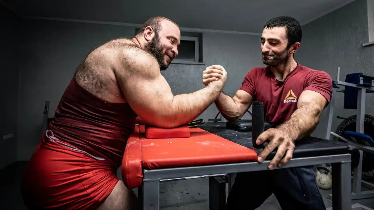 What are the muslces used in arm wrestling